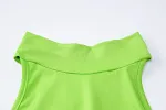 Vestido sem mangas com gola redonda, cintura alta e corte justo. Ideal para um visual elegante e moderno. Perfeito para diversas ocasiões e eventos. — foto 1