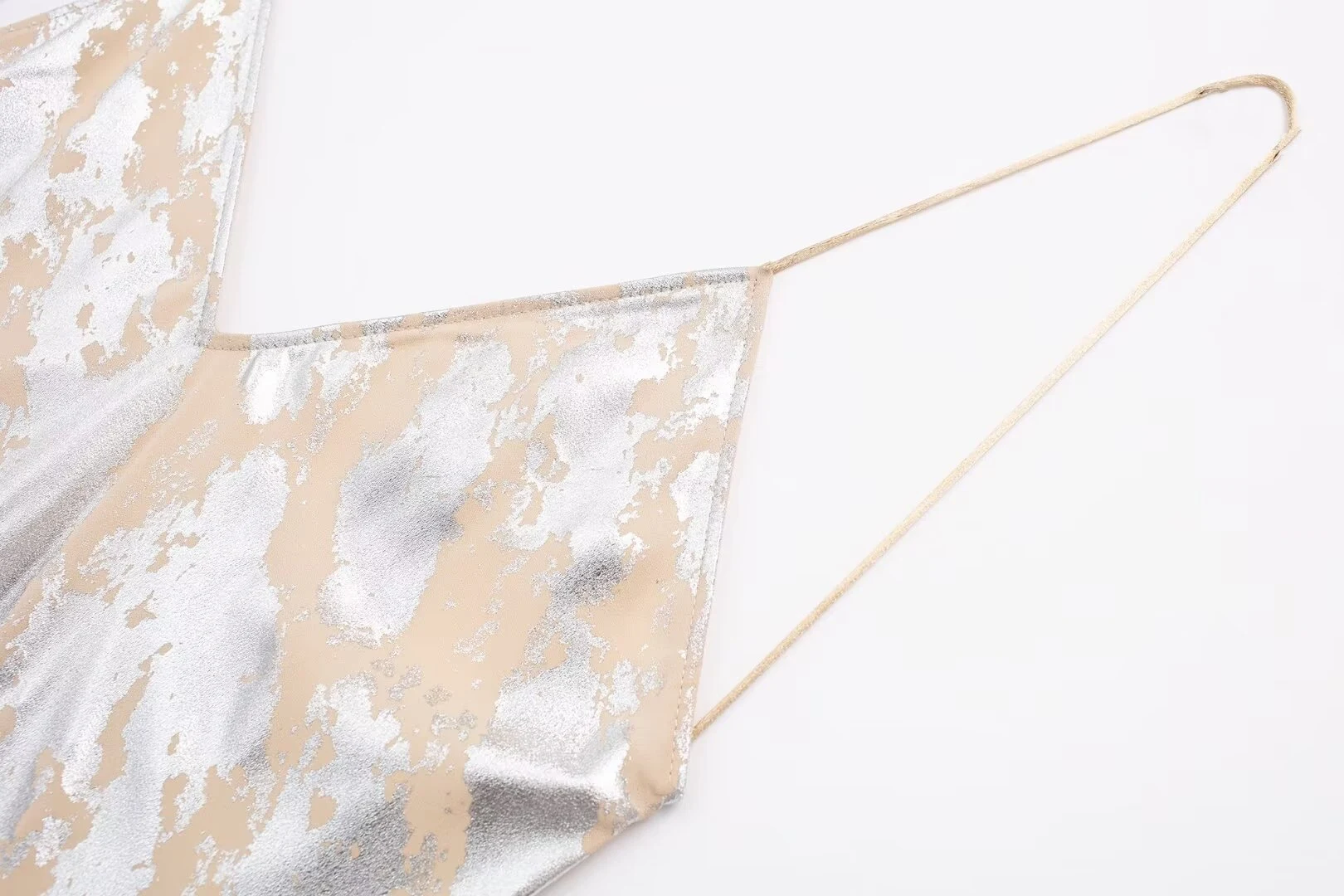 Vestido de ropa interior para mujer con estampado metalizado, realza tu silueta y comodidad. Elegancia y audacia para cada ocasión, ¡siéntete increíble! — foto 16