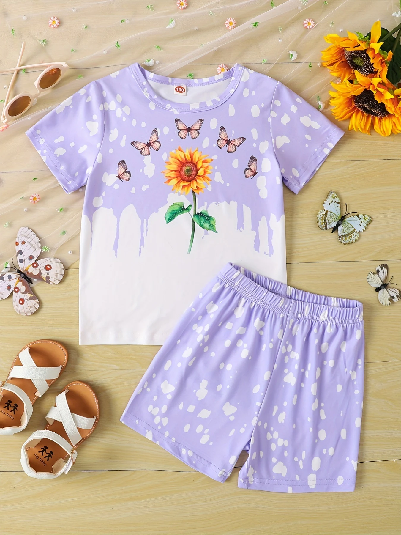 Conjunto de top de manga curta e shorts com estampa de girassol e borboleta para meninas, perfeito para o verão, leve e confortável. — foto 20