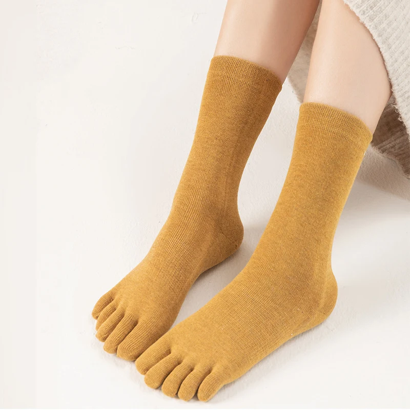 Title 10, Sweat Absorbing Japanese Solid Five Toe Socks