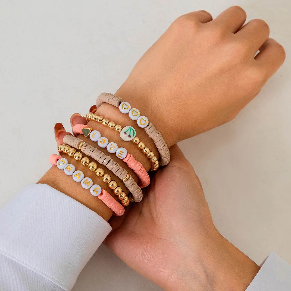 Title 8, Pulseira de letras feminina Conjunto comemorati...