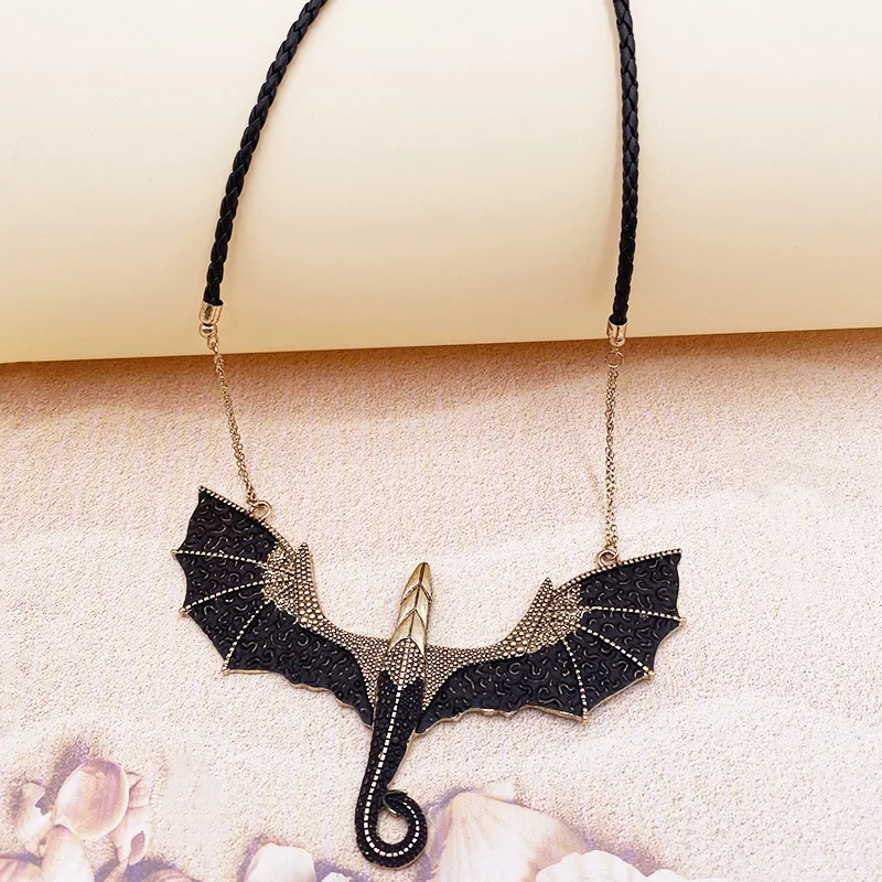 Title 2, Colar de morcego de Halloween com pingente de l...
