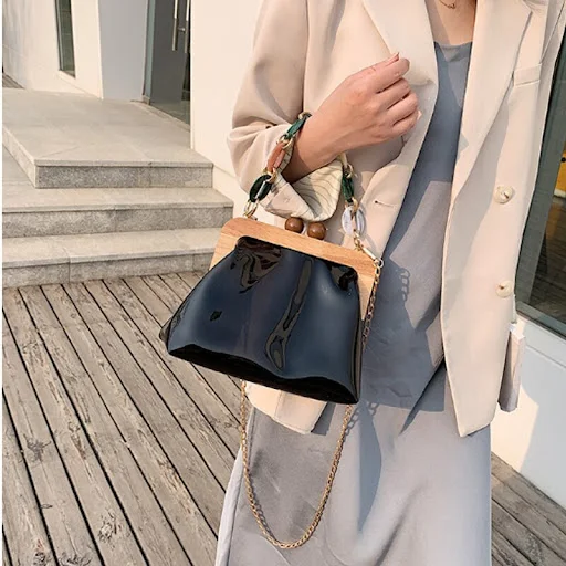 Title 9, Fashion Transparent Portable Bucket Chain Messe...