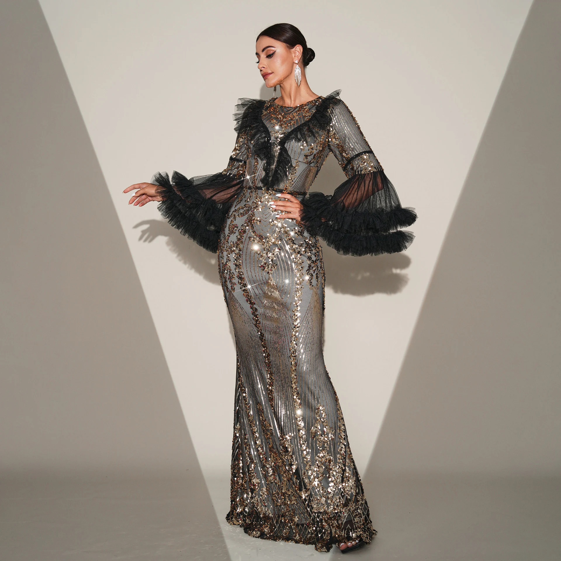 Title 13, High-end Temperament Round-neck Long Sequined B...