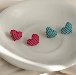 Brincos de Amor Rosa Vermelha de Agulha de Prata 925, perfeitos para expressar seu amor com elegância e charme. — foto 1