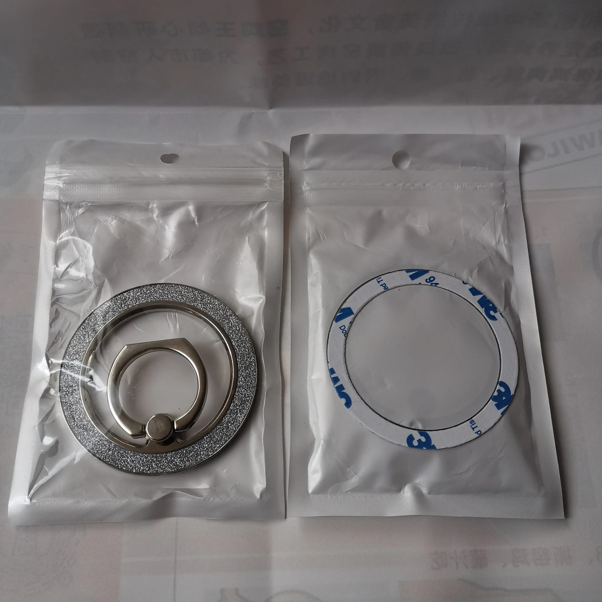Title 14, Suporte magnético com anel de metal MagSafe ult...