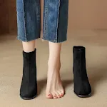 Black Plus Velvet