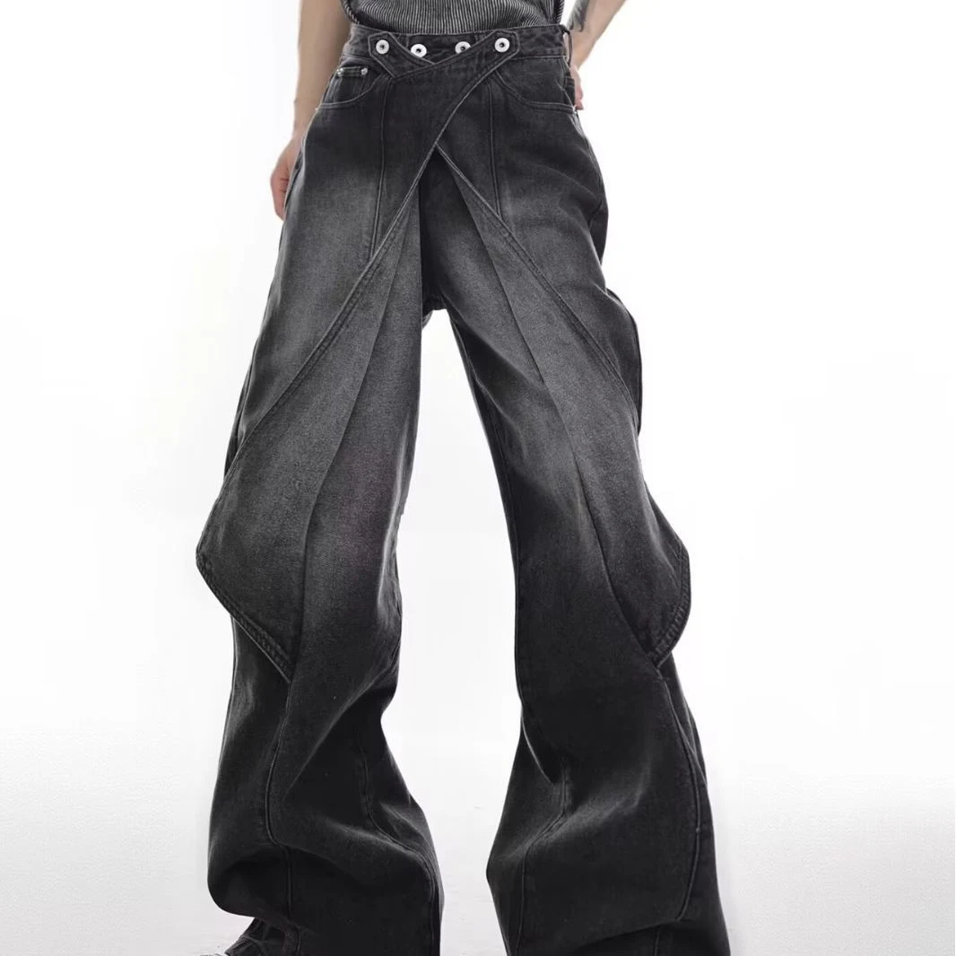 Title 5, Jeans Design Sense Niche dallaspetto usurato e...