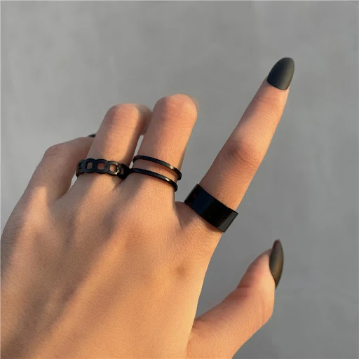 Title 2, Kreatives geometrisches Ring-Set aus Legierung ...