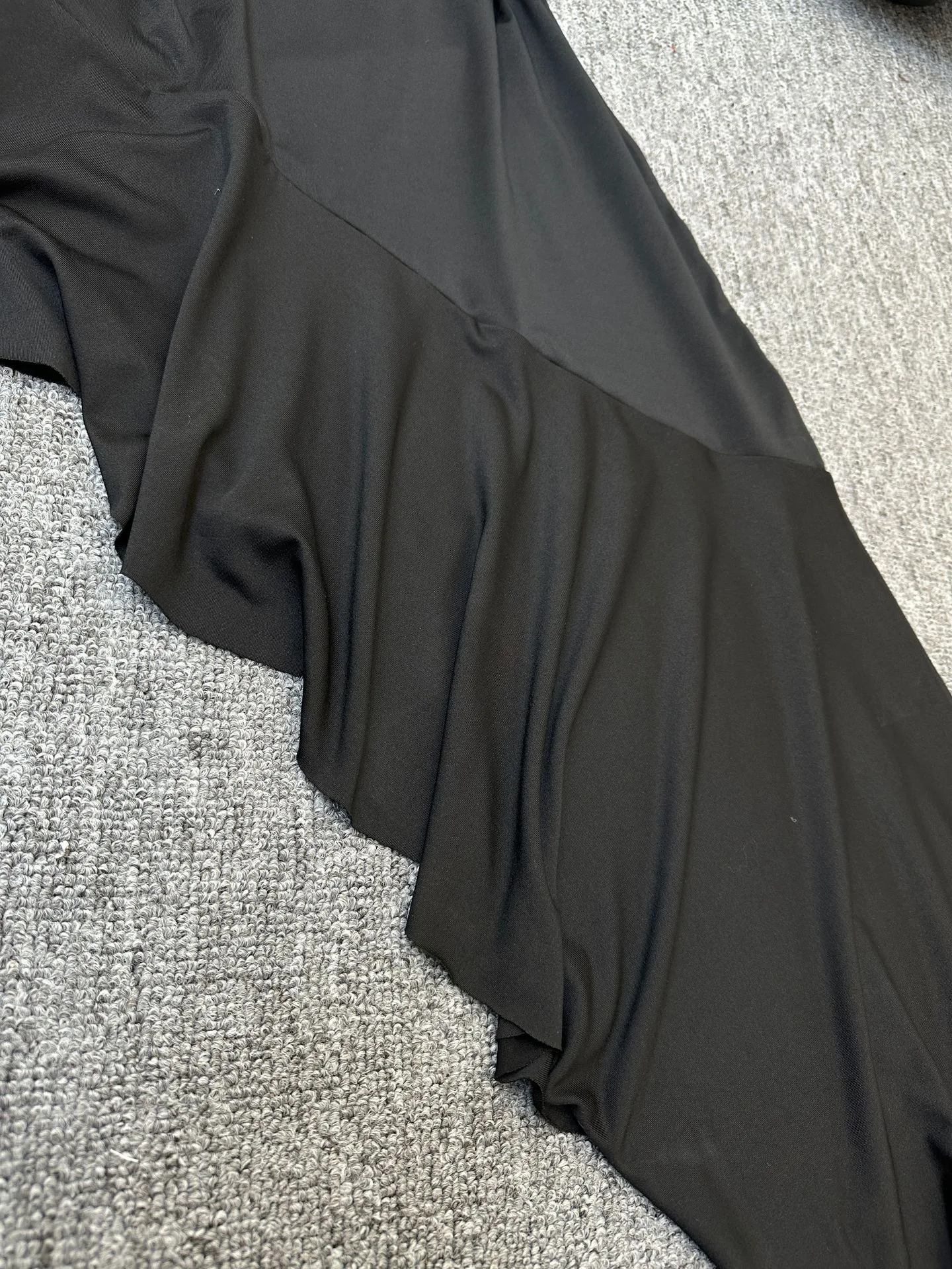Title 4, Damen Backless Schnür-Trägerrock Irregular. Ein...