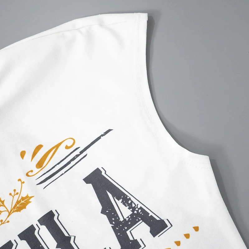Title 14, T-shirt corto aderente con scollo rotondo e sta...
