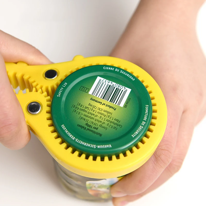 Non-slip bottle opener for easy and secure opening of bottles. Provides a firm grip, preventing slips and spills. — photo 3