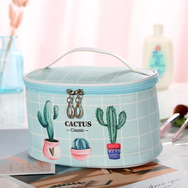 Bolsa cosmética com estampa de cacto de desenho animado, xadrez criativo. Perfeita para organizar maquiagem, prática para viagens e uso diário. — foto 4