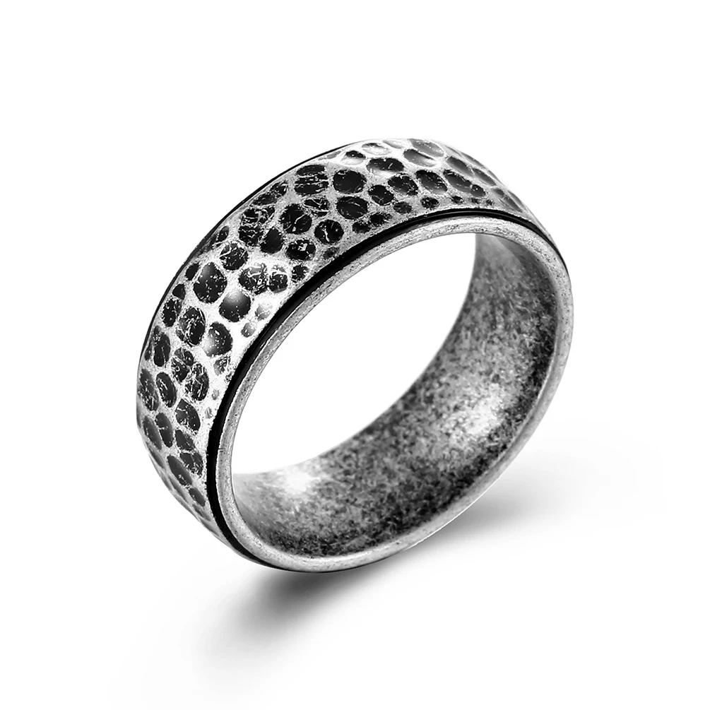 Anello in acciaio al titanio fatto a mano con motivo luna e battito, resistente ed elegante, perfetto per l'uso quotidiano o come regalo. — foto 8