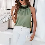 Blusa sem mangas de verão com gola alta, para um visual elegante e descontraído. Perfeita para o clima quente, ideal para lazer e momentos especiais. — foto 5
