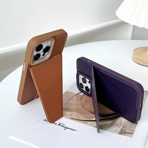 Title 2, Capa de telefone de couro com suporte oculto — ...