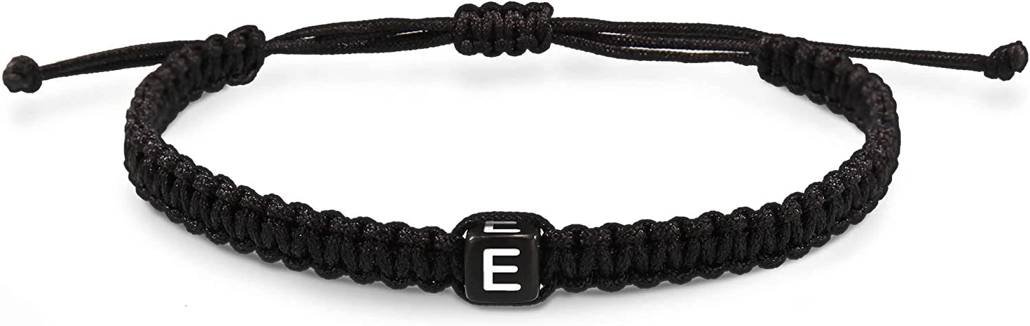 Pulseira Tecida com 26 Letras Inglesas Ajustável Presente Personalizado para Ela ou Ele Joia Unissex Elegante e Exclusiva — foto 23