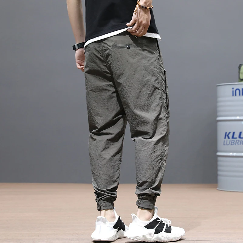 Title 2, Sport Leggings mit Bein-Design. Bieten Komfort ...