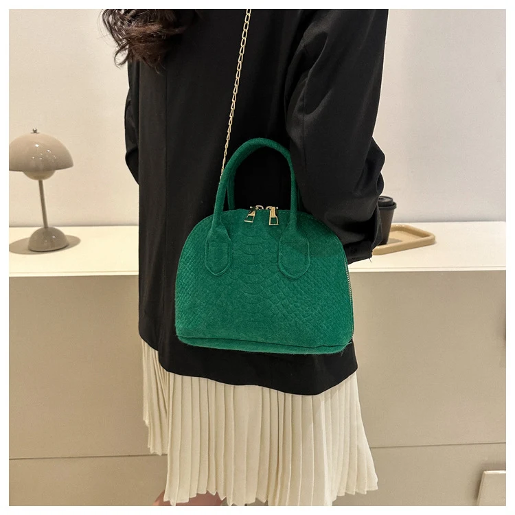 Bolsa Mensageiro Simples e Casual para Mulheres Perfeita para o Dia a Dia Leve e Confortável Amplo Espaço para Levar Tudo o Que Você Precisa Estilo e Praticidade — foto 14