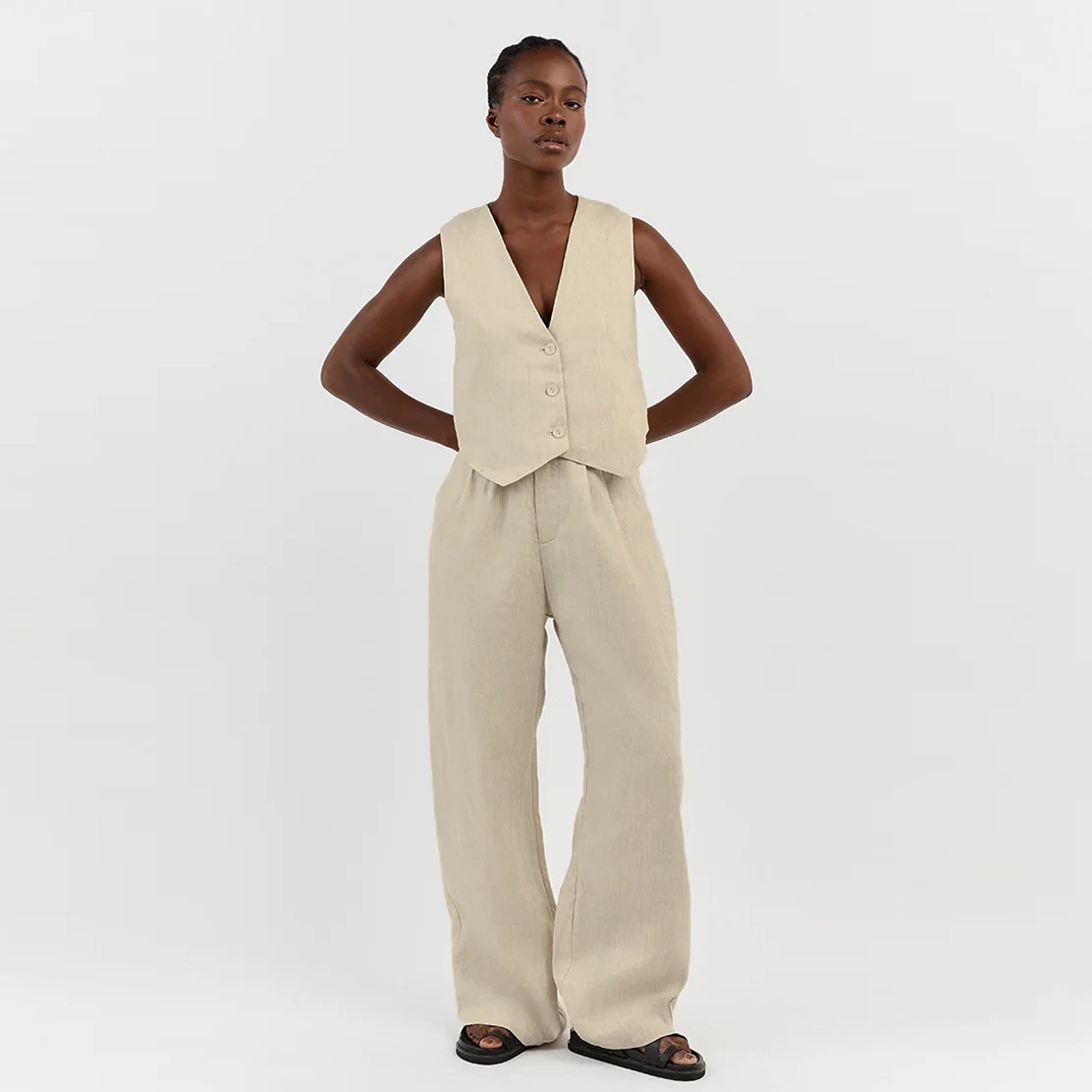 Conjunto de dos piezas para mujer, casual, de algodón y lino, chaleco sin mangas y pantalones. Ideal para un look fresco y cómodo. — foto 6