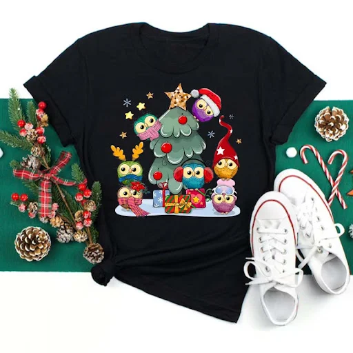 Title 8, Christmas Penguin Owl Print Womens Black T-Shi...