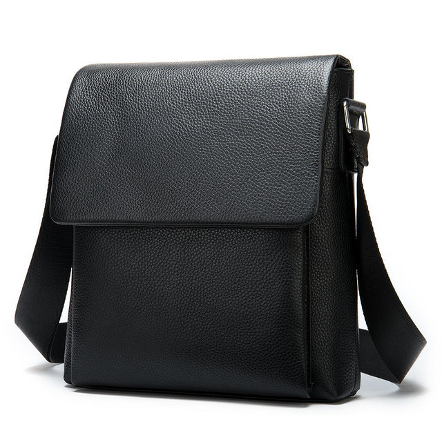 Men's shoulder bag with bag cover. Secure and stylish transport. Ideal for the shoulder, practical and with a modern des — photo 5