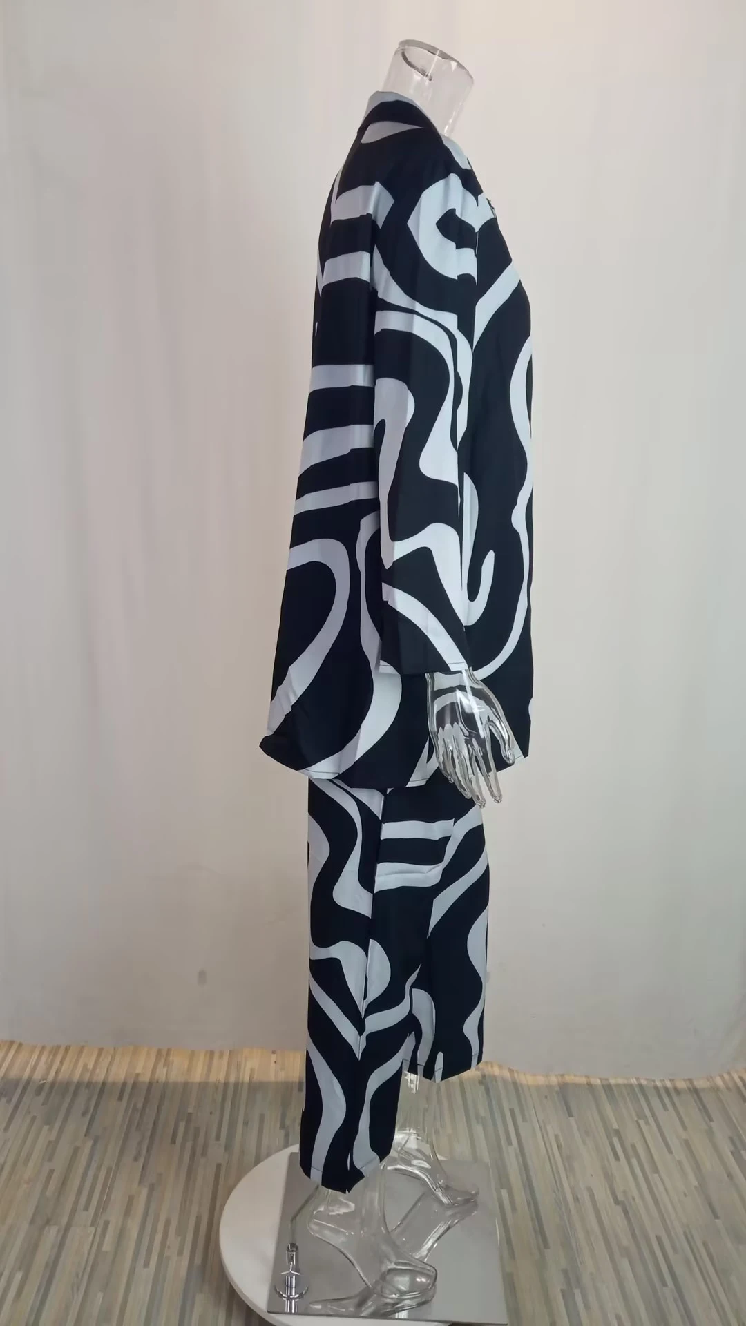 product image - 4