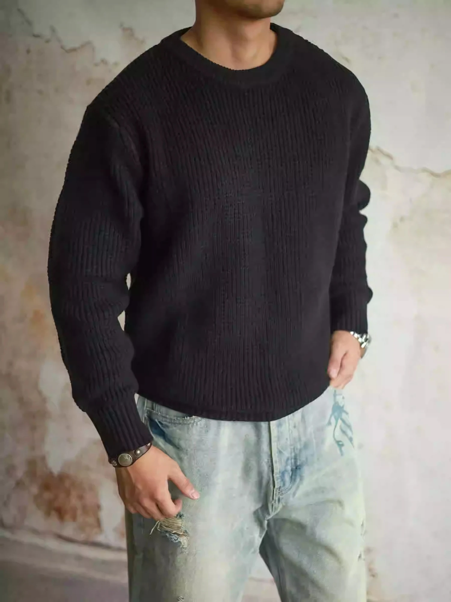 Men's Pullover Crew Neck Sweater Loose Fit – Experience ultimate comfort and relaxed style. Perfect for casual wear, pro — photo 3