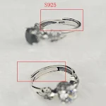 Anel de prata tailandesa 925 com coroa, ágata preta e diamantes. Joia sofisticada para um toque de realeza e elegância no seu visual. — foto 2