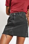 Saia jeans curta casual de verão para mulheres. Conforto e estilo para seus dias ensolarados. Perfeita para looks casuais e descontraídos. — foto 1