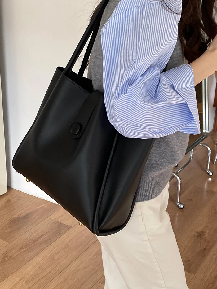 Retro One-shoulder High-grade Fashion Work Commuter Tote, stylish and practical, perfect for work and travel, a fashiona — photo 1