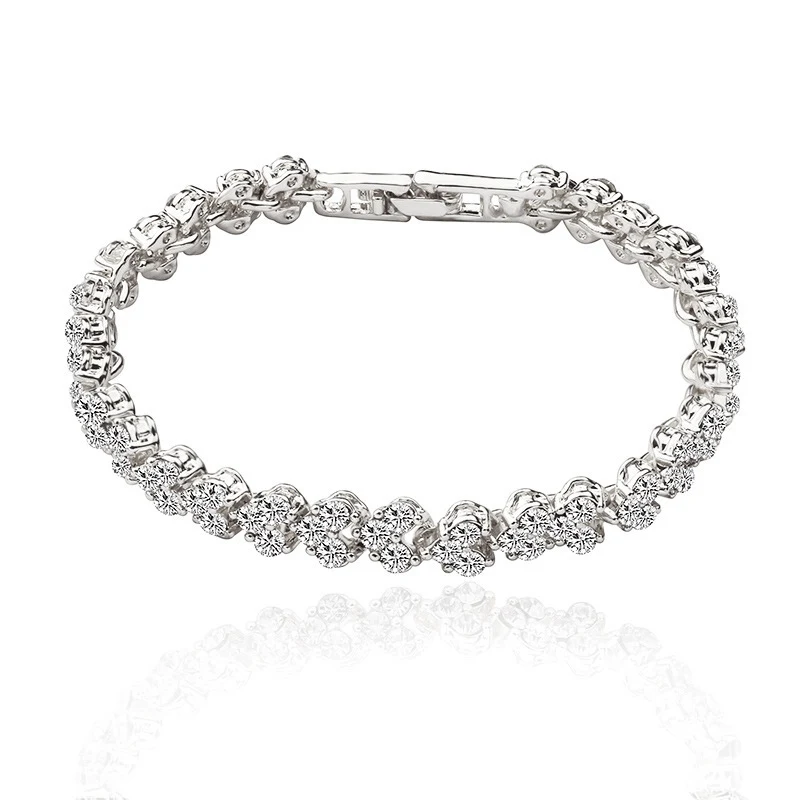 Pulseira de zircônia Fashion Crystal Simplicity, elegância e brilho em um acessório. Ideal para mulheres que buscam sofisticação no dia a dia. — foto 9