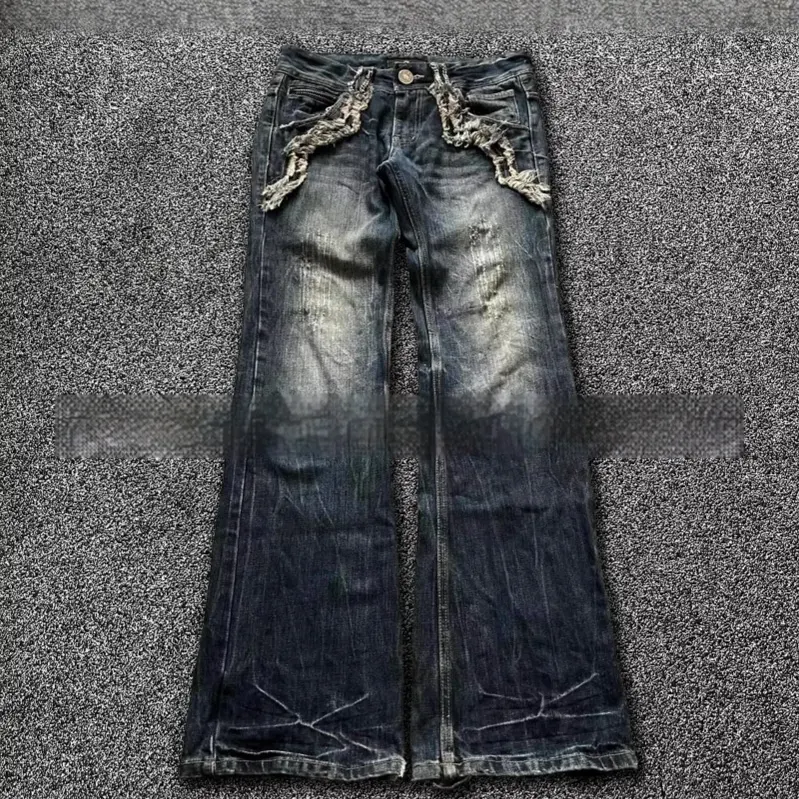 Jeans Ricamati con Effetto Lavato Primavera/Autunno, Pantaloni Svasati Versatili, un Must-Have per un Look Trendy e Confortevole, Perfetti da Abbinare. — foto 4