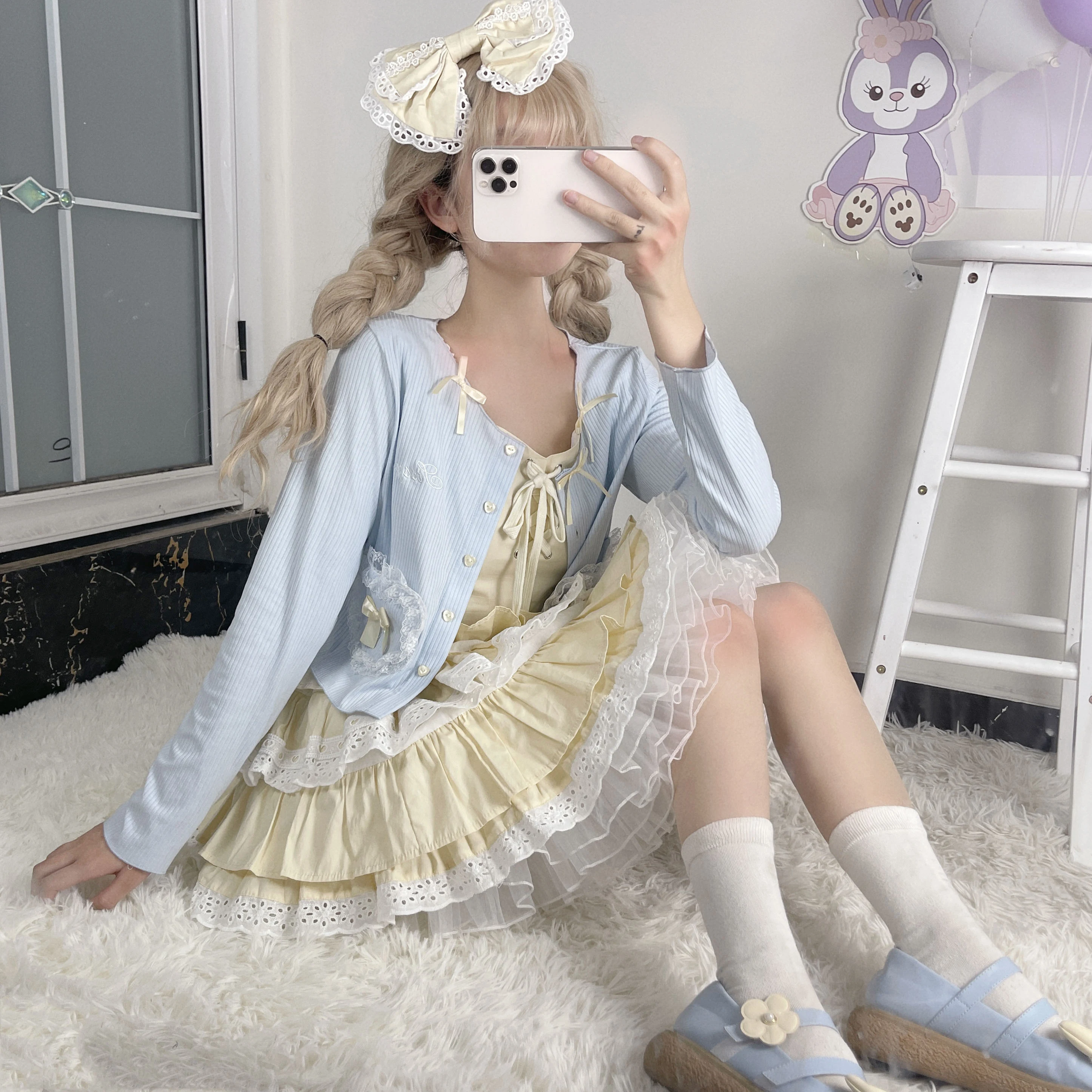 Title 18, Sweet Thin Cardigan Girly Gentle With Wind Outside