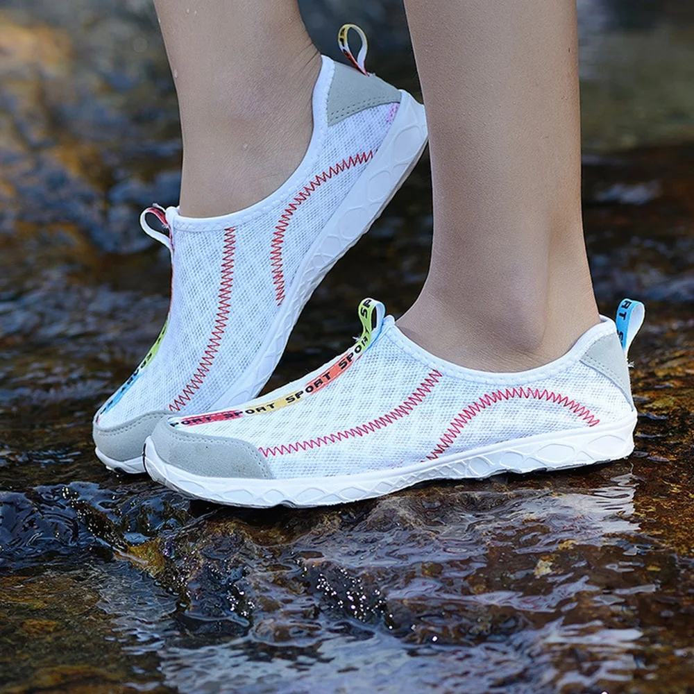 Title 4, Mens wading shoes for superior fishing experie...