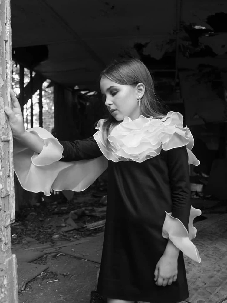 Französisches Vintage Rüschen Design Prinzessinnenkleid Bezauberndes Kleid für Mädchen, perfekt für besondere Anlässe, stilvoll und elegant. — foto 5