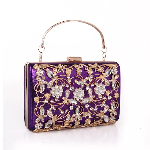 Title 1, Bolsa de jantar de strass de metal