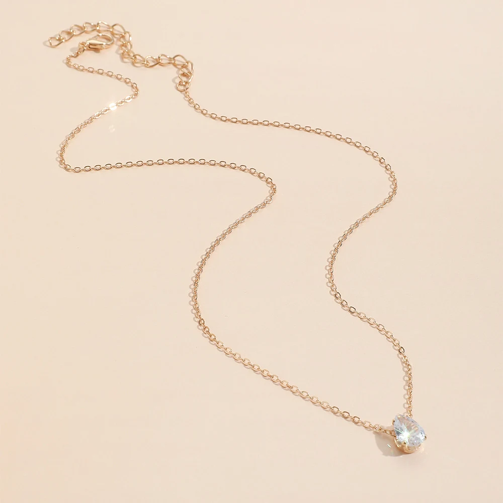 Colar feminino com pingente retro Combinação fácil Corrente para looks diversos Charme e elegância atemporal — foto 2