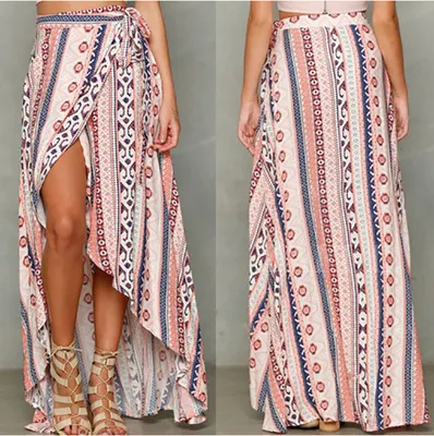 Modisches Chiffon-Strand-Sweatshirt ideal für den Sommer. Leichter, luftiger Stoff, perfekt zum Überziehen. Bietet Komfort und stilvollen Schutz. — foto 1