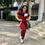 Conjunto de camiseta e calças curtas patchwork plus size, manga curta, ideal para looks casuais e confortáveis com estilo. — foto 7