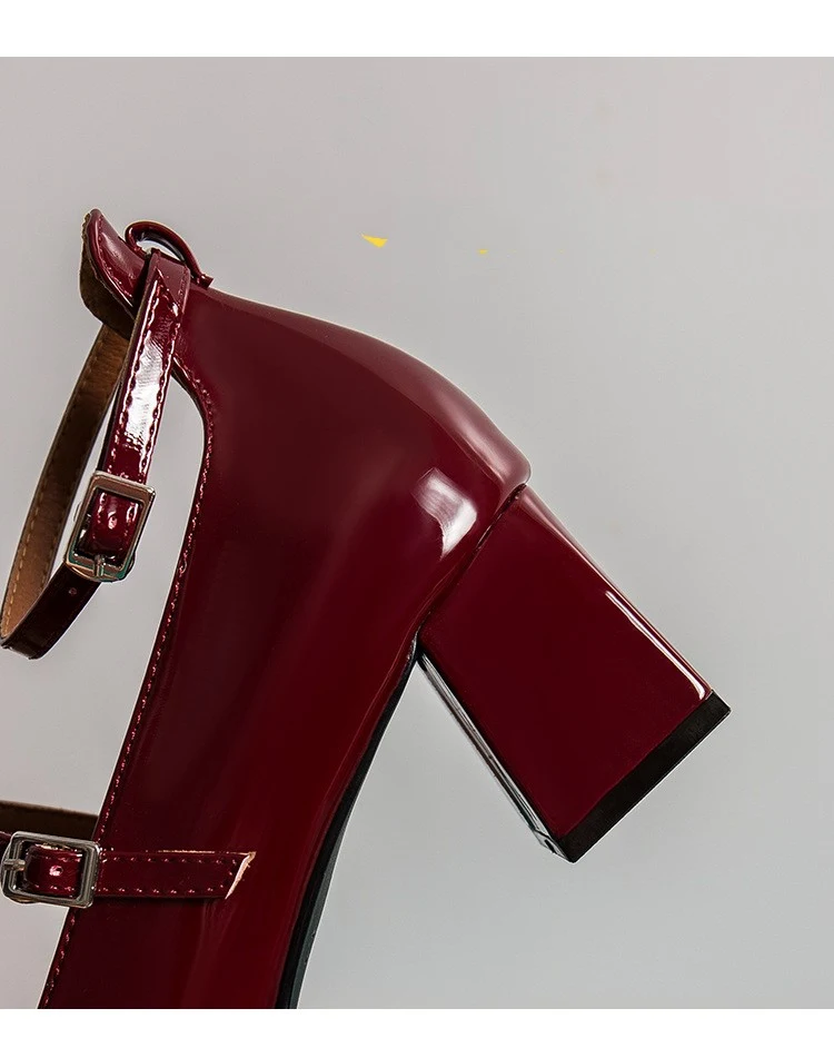 Title 5, Vintage Thick Heeled Patent Leather Single Shoes