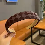 A11903 Brown