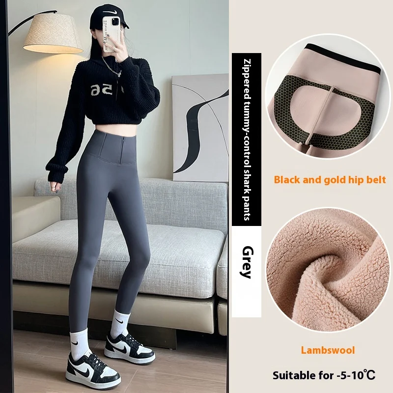 Leggings de cintura alta de inverno com design de três seios, modeladores, zíper, veludo quente e efeito levanta bumbum. — foto 21