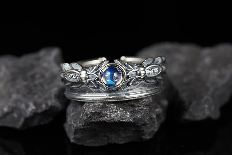 Anel feminino de prata 925 com pedra lunar natural, estilo retrô. Uma joia elegante e atemporal para mulheres. — foto 6