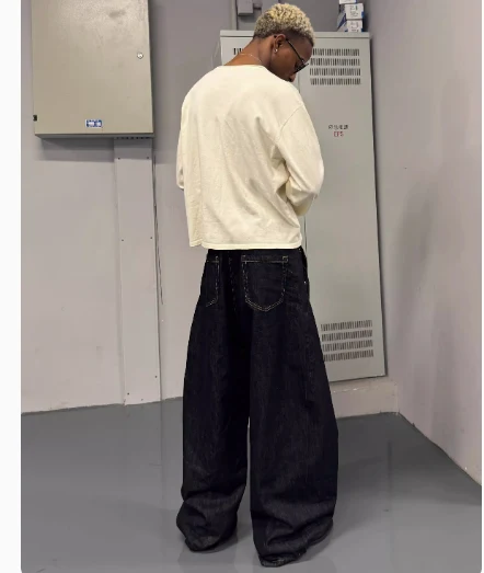 Title 5, Originele Beef Jeans met Gebogen Mesvorm