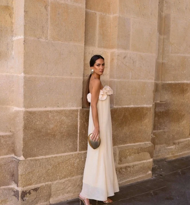Title 2, Flower Decoration Chest-wrapped Dress, perfect ...