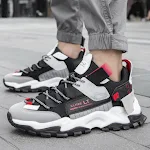 Ademende heren sportschoenen en casual schoenen — foto 3