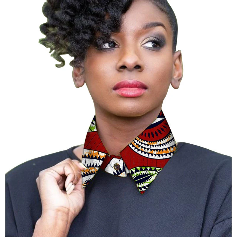 Title 5, Bavaglino in stile africano con papillon