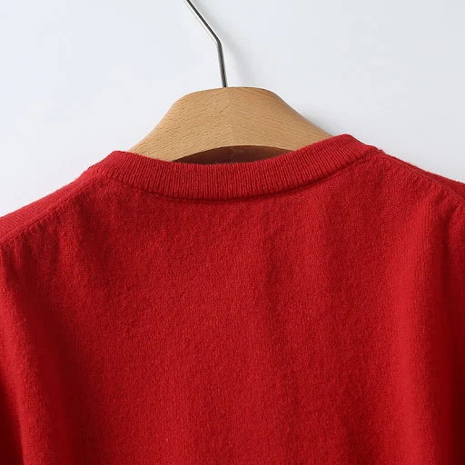 Title 16, Kurze, gemischte Strickjacke mit Rundhalsaussch...