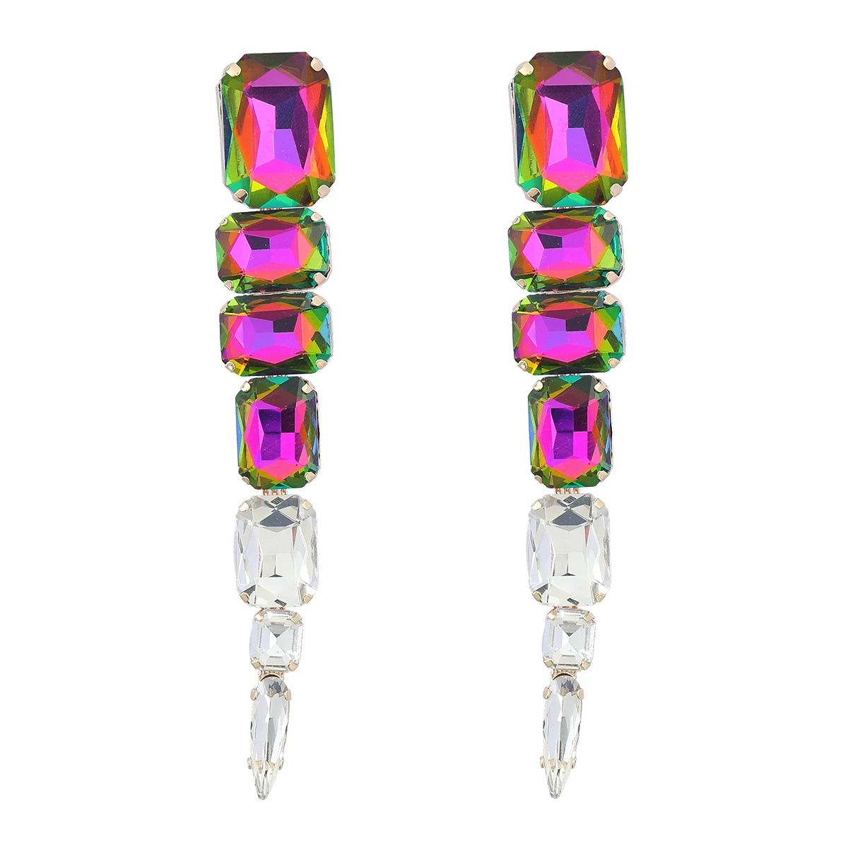 Title 9, Pendientes de banquete con cadena de garra comp...